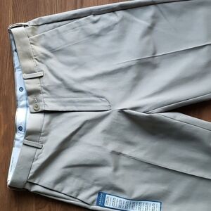 Men's Tan Haggar Straight Fit Khaki Dress Pants 33" X 33" NWT